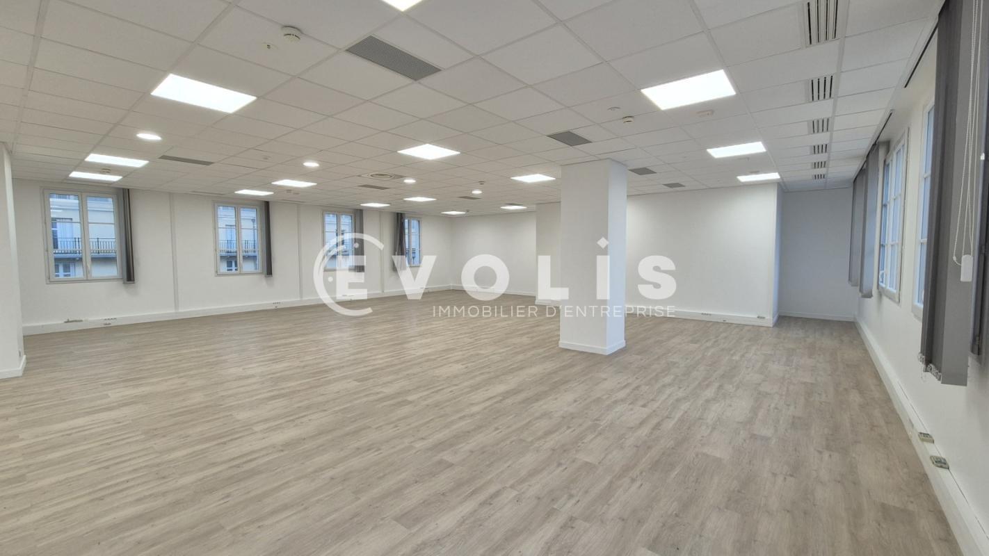 Office in Chessy for lease Interior Photo- Image 1 of 16