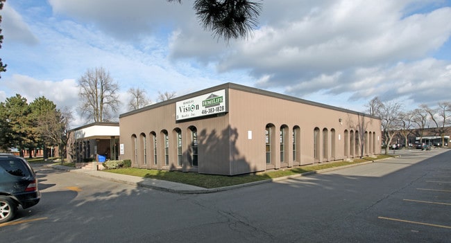 More details for 1935-1945 Leslie St, Toronto, ON - Office for Lease