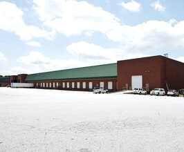 5003 Terminus Dr, Fairburn, GA à louer Photo du bâtiment- Image 1 de 4