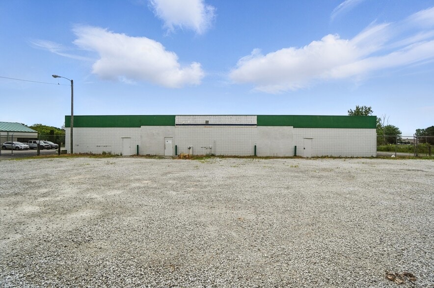 7686 N Fishel Dr, Dublin, OH for lease - Building Photo - Image 3 of 13