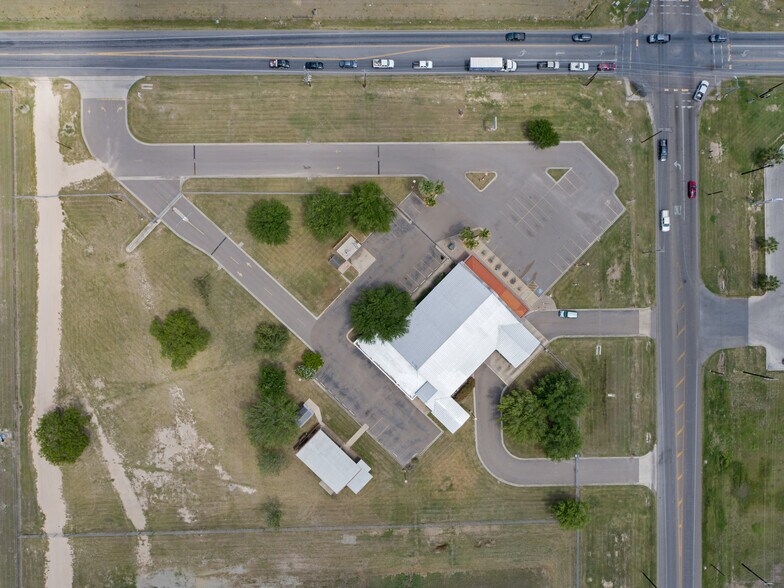 4210 E Main Ave, Alton, TX for lease - Building Photo - Image 2 of 25