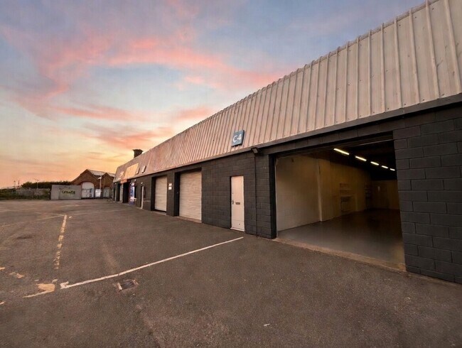 Plus de détails pour Castle Rd, Sittingbourne - Industriel à louer