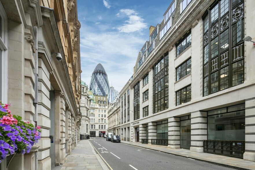 1A Lloyds Ave, Londres à louer - Photo du bâtiment - Image 2 de 47