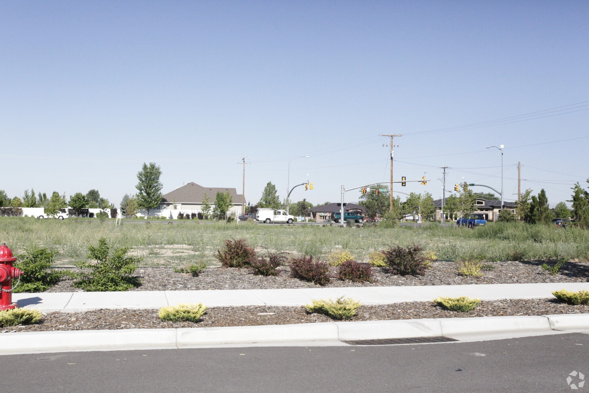 6000 S 3500 W, Roy, UT à vendre Photo principale- Image 1 de 3