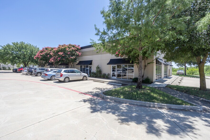 99 Regency Pky, Mansfield, TX for lease - Building Photo - Image 3 of 7