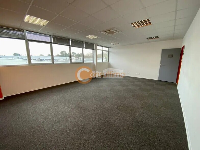 Bureau dans Gradignan à louer - Photo intérieure - Image 2 de 6