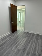 1600 Ponce De Leon Blvd, Coral Gables, FL for lease Interior Photo- Image 2 of 20