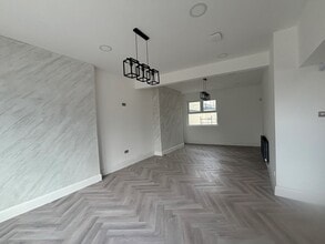 Widnes Rd, Widnes for lease Interior Photo- Image 1 of 4