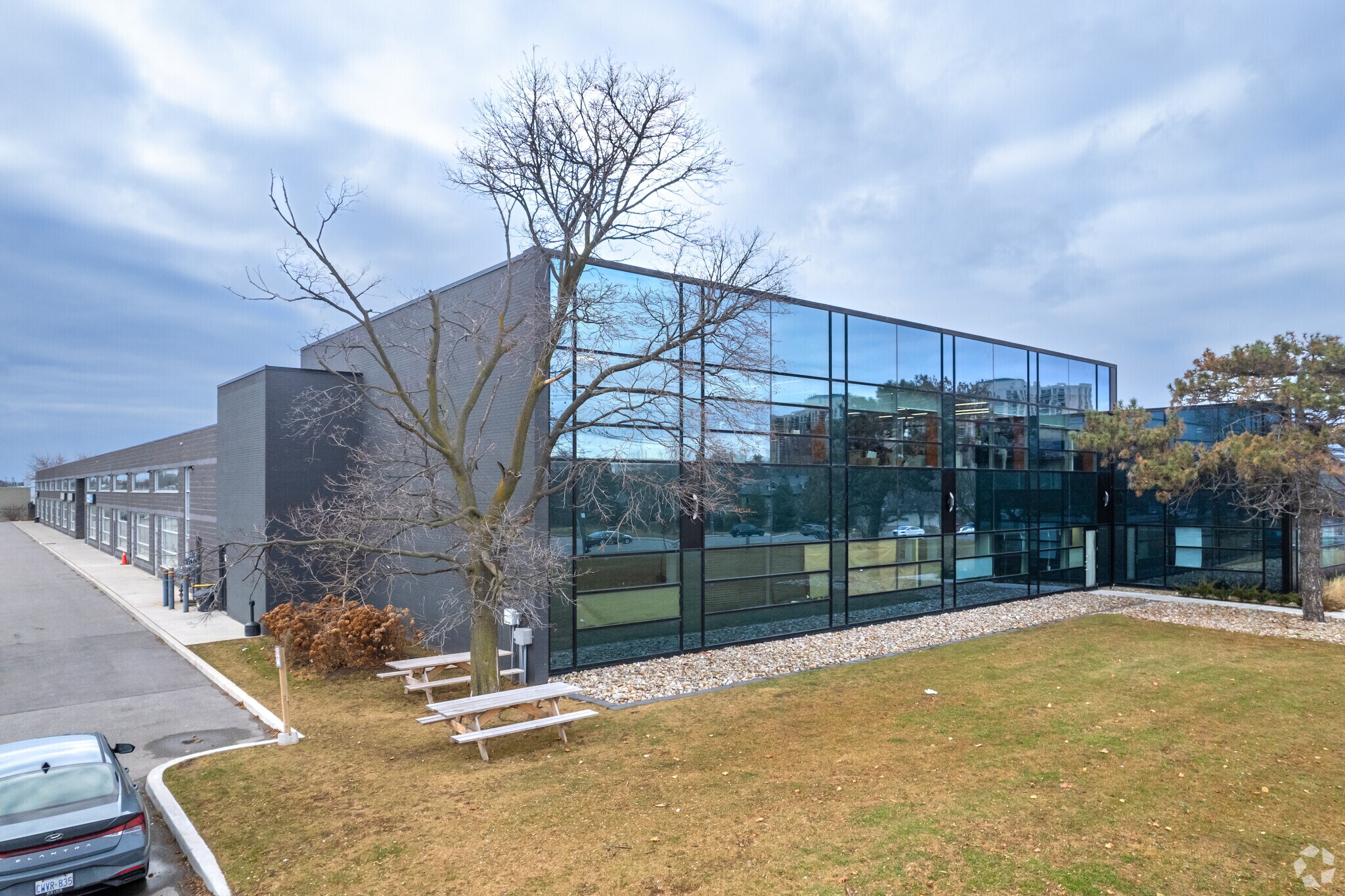 1550 Birchmount Rd, Toronto, ON à louer Photo du bâtiment- Image 1 de 4
