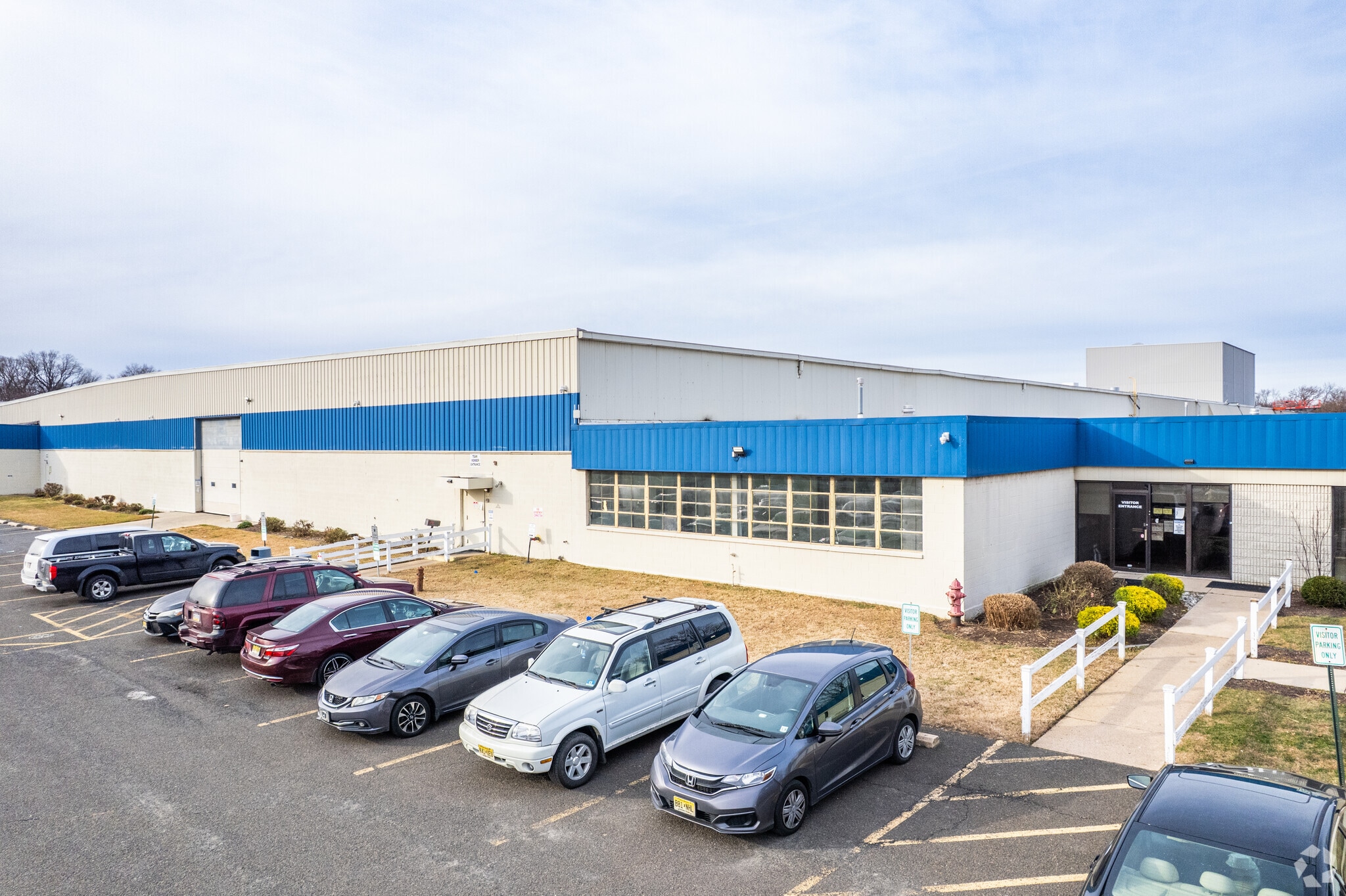 800 Coopertown Rd, Delanco, NJ for lease Primary Photo- Image 1 of 6