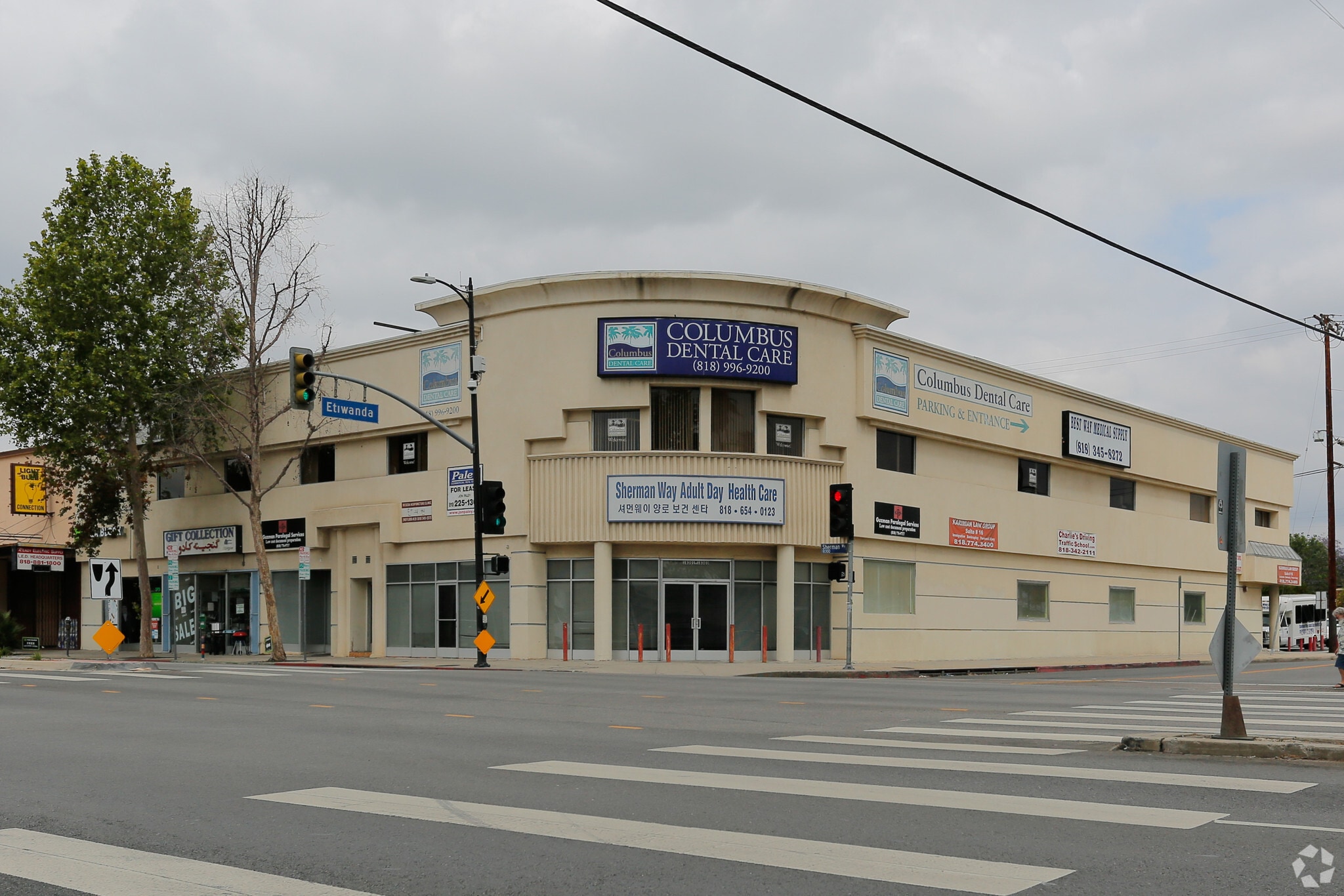 18301-18307 Sherman Way, Reseda, CA for lease Primary Photo- Image 1 of 5