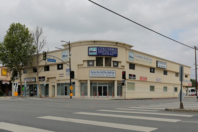 More details for 18301-18307 Sherman Way, Reseda, CA - Office, Retail for Lease