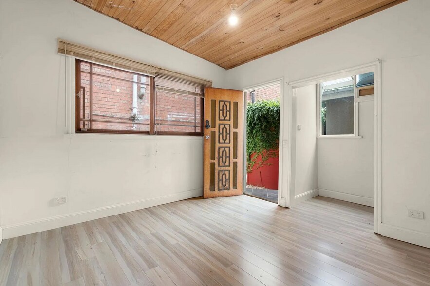 622 High Street Thornbury VIC 3071 portefeuille de 2 propriétés à vendre sur LoopNet.ca - Photo intérieure - Image 3 de 4