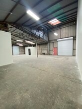 4747 E State St, Montclair, CA for lease Interior Photo- Image 1 of 3