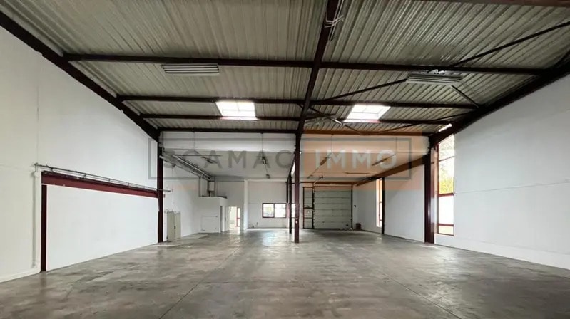 Industrial in Le Blanc-Mesnil for lease Interior Photo- Image 1 of 15