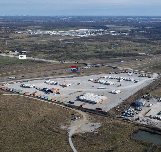 13650 FM 1171, Northlake, TX for lease - Building Photo - Image 1 of 6