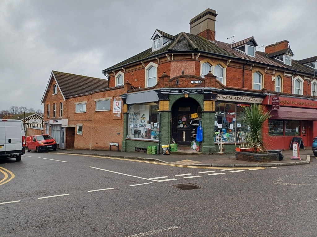 75 High St, Milton Keynes for lease Building Photo- Image 1 of 5