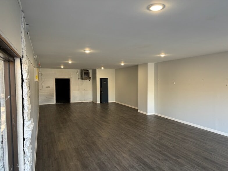 1213 W Gaines St, Lawrenceburg, TN à vendre - Photo du bâtiment - Image 3 de 28