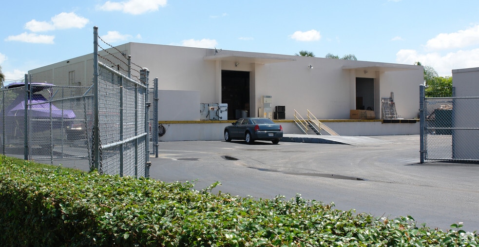 3500 Coral Ridge Dr, Coral Springs, FL for sale - Building Photo - Image 3 of 4