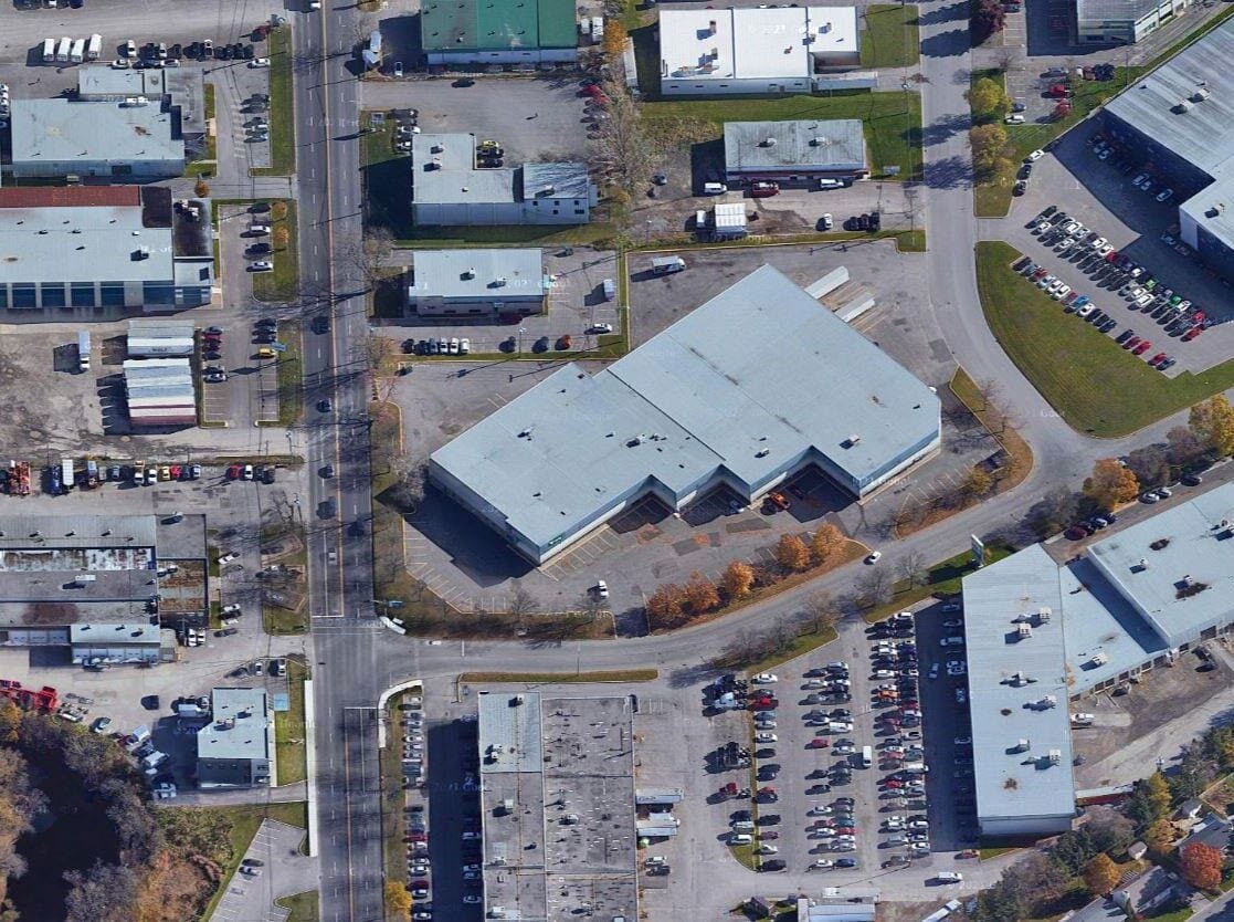 1730-1790 Av Newton, Québec, QC for lease Primary Photo- Image 1 of 10