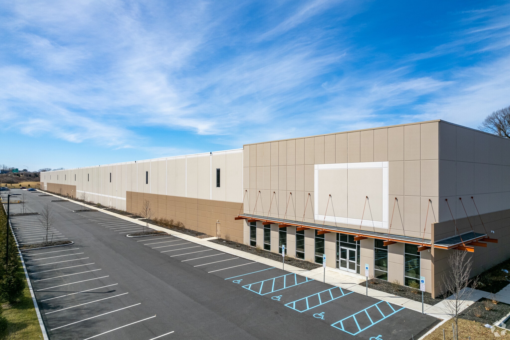 2020 Feather Way, Bethlehem, PA for lease Primary Photo- Image 1 of 5