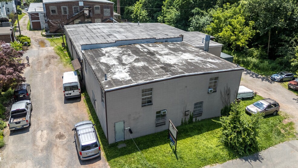 4 7th St, Frenchtown, NJ à vendre - Photo du bâtiment - Image 2 de 14