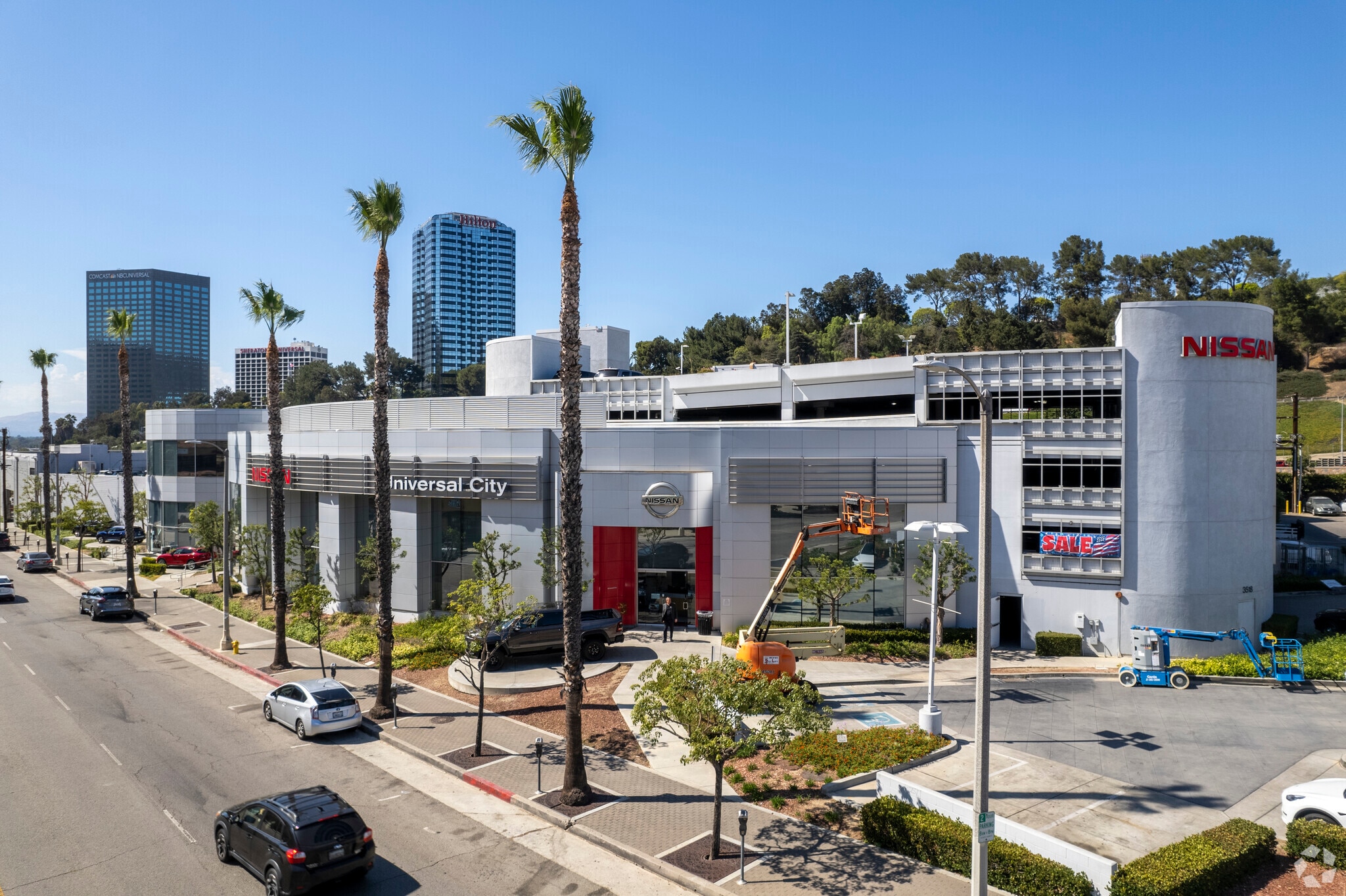 3500-3620 Cahuenga Blvd, Los Angeles, CA for lease Primary Photo- Image 1 of 9