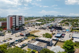 734 NW 80th St, Miami, FL - Aerial map view