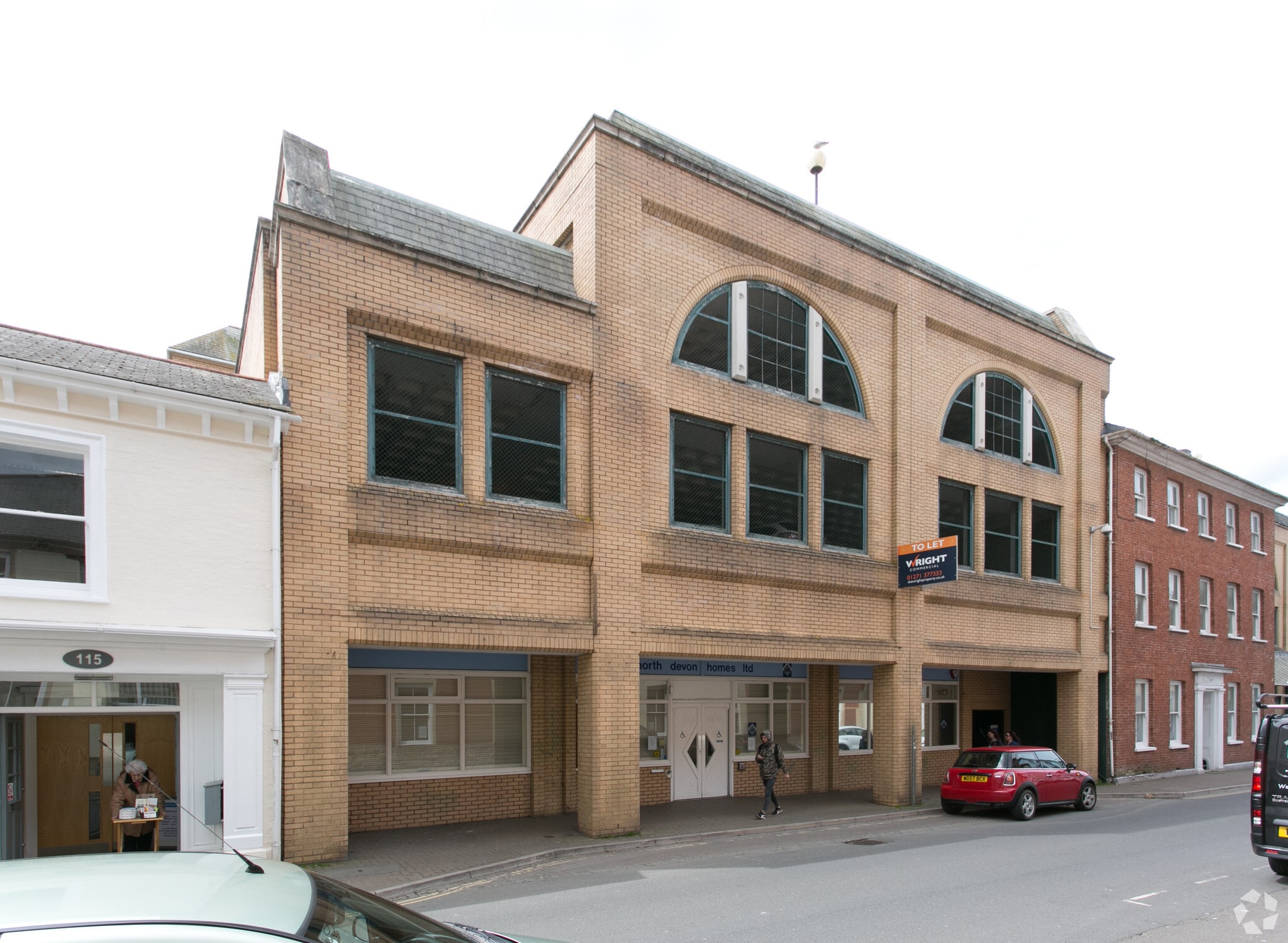 39 Green Lanes Shopping Centre, Barnstaple for lease Primary Photo- Image 1 of 3