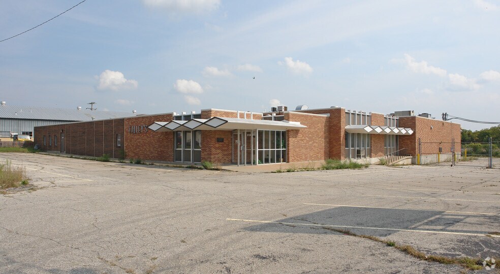 3120 S Kansas Ave, Topeka, KS for lease - Building Photo - Image 2 of 12