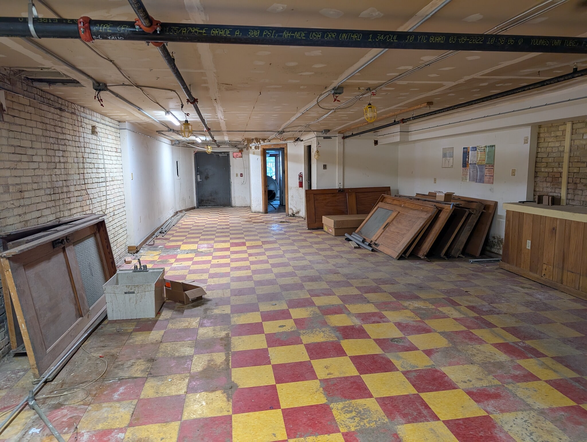 161 E Front St, Traverse City, MI for lease Interior Photo- Image 1 of 7