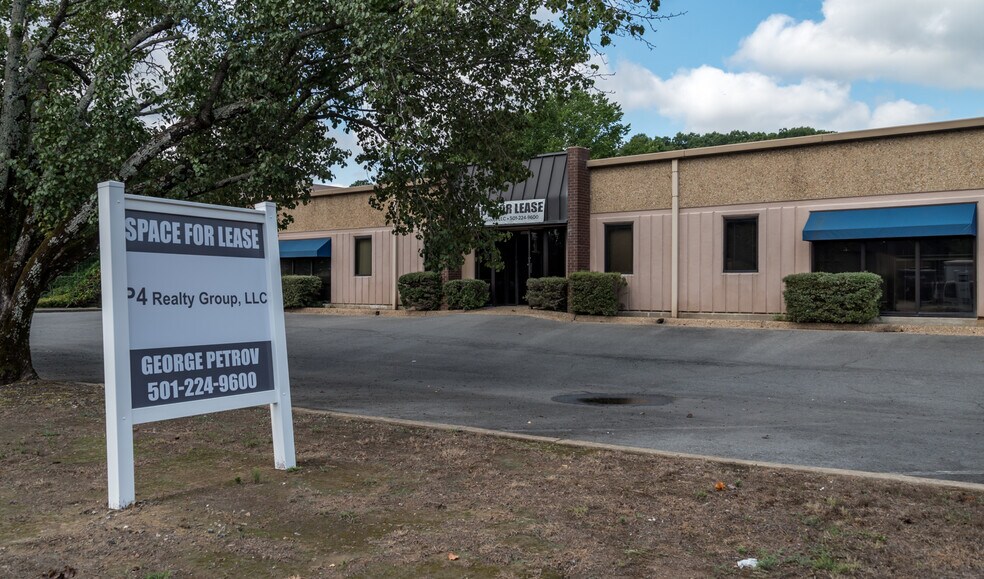 1300 Westpark Dr, Little Rock, AR à louer - Photo du bâtiment - Image 3 de 5