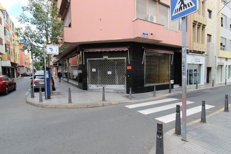Calle Cirilo Moreno, 16, Las Palmas de Gran Canaria, Las Palmas for lease - Primary Photo - Image 1 of 14