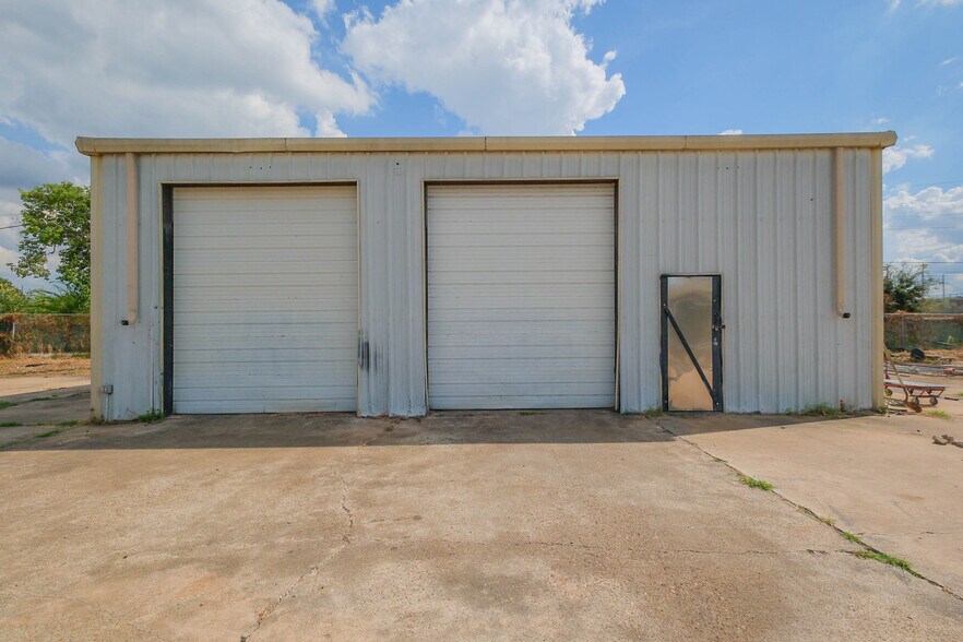 7830 Highway 90, Sugar Land, TX à louer - Photo du bâtiment - Image 2 de 12