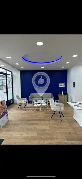 Commerce de détail dans Noisy-le-Sec à louer - Photo intérieure - Image 1 de 6