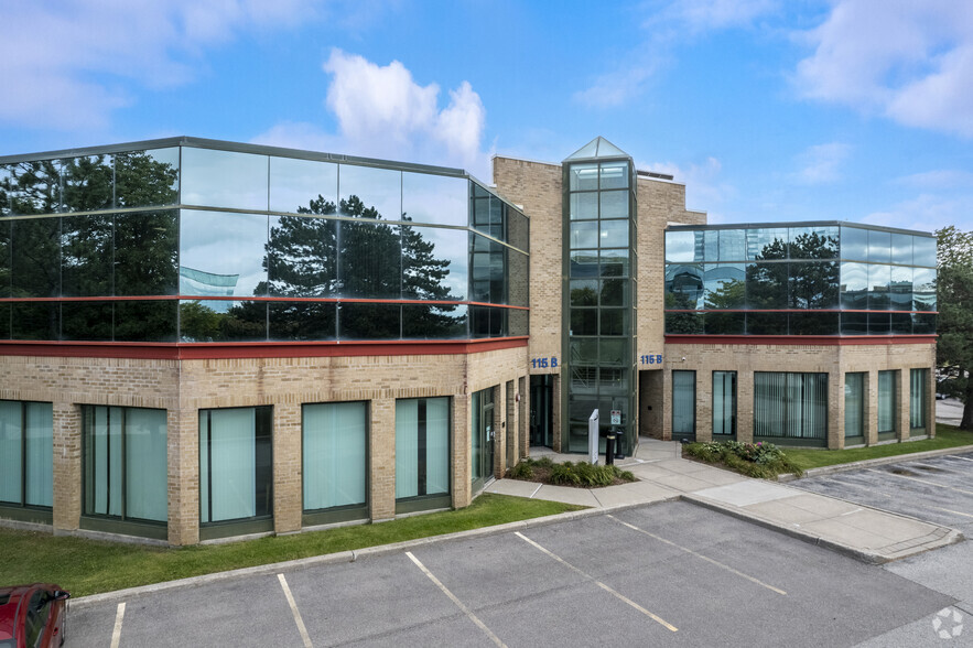 115 Matheson Blvd W, Mississauga, ON for lease - Primary Photo - Image 1 of 5