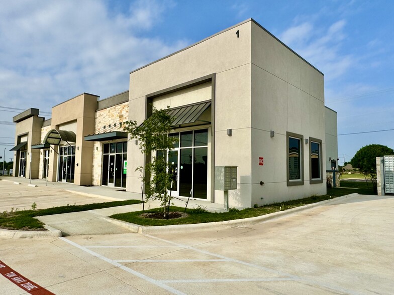 700 W New Hope Dr, Cedar Park, TX for lease - Building Photo - Image 2 of 16