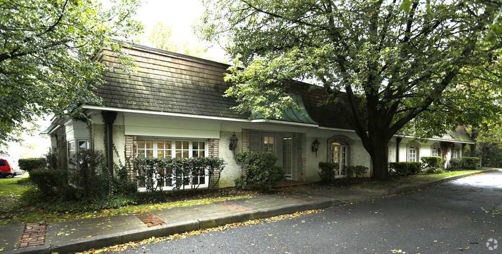 800 Riverview Dr, Brielle, NJ for lease - Building Photo - Image 2 of 5