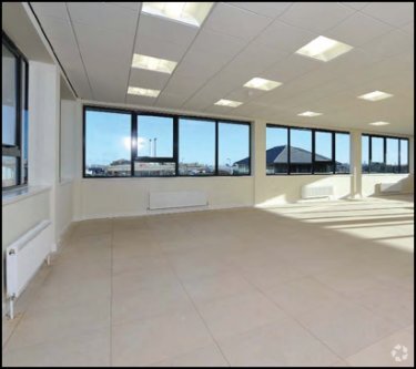 2-4 Earls Rd, Grangemouth for lease - Lobby - Image 3 of 6