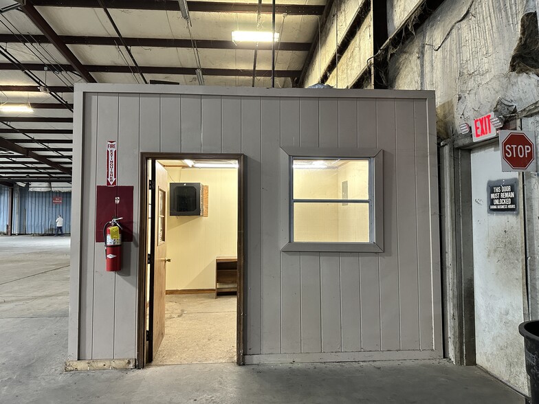 1140 Monticello Hwy, Madison, GA for lease - Interior Photo - Image 3 of 8