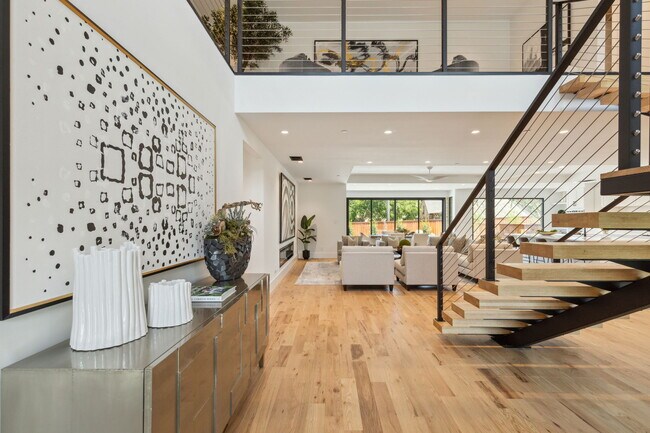 Plus de détails pour 615 Brewer Rd, Southlake, TX - Spécialité à vendre