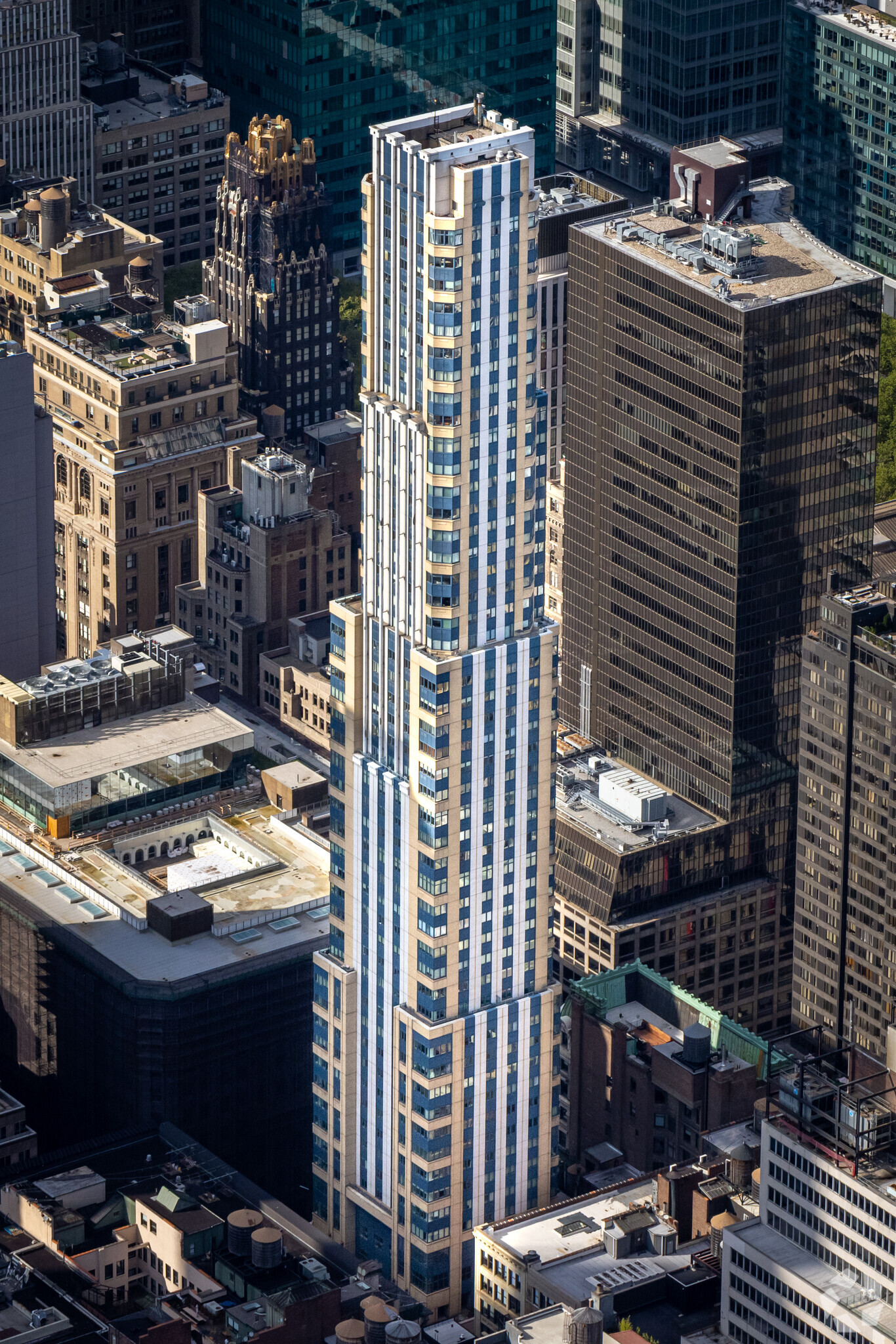 425 Fifth Ave, New York, NY à louer Photo principale- Image 1 de 20