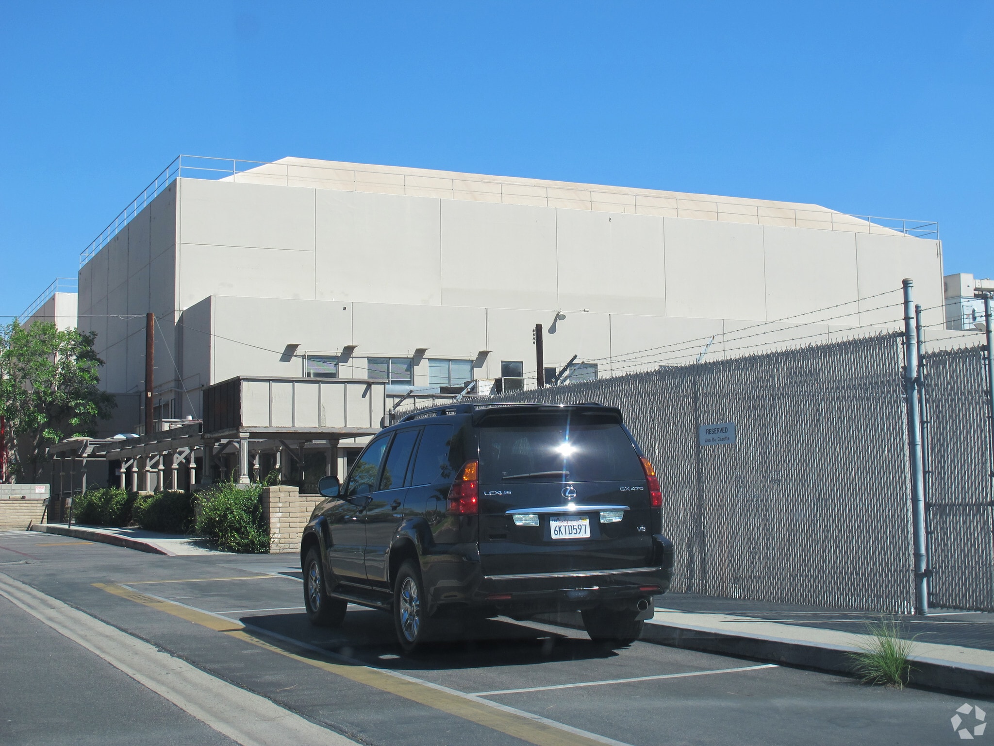 3000 W Alameda Ave, Burbank, CA for lease Primary Photo- Image 1 of 6