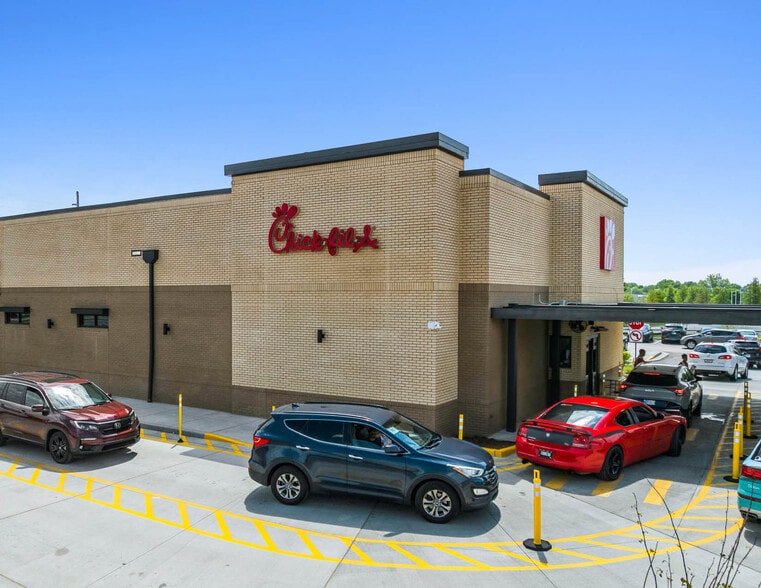 2490 N Morton St, Franklin, IN à vendre - Photo du bâtiment - Image 2 de 14