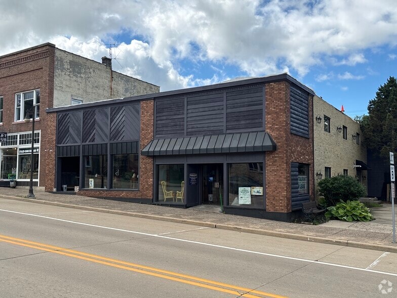 149-153 W Main St, Cambridge, WI for lease - Primary Photo - Image 1 of 5