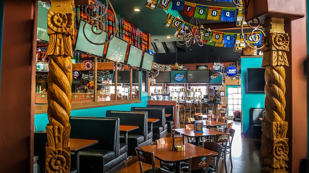 665 N Pinal Ave, Casa Grande, AZ for sale - Interior Photo - Image 2 of 7