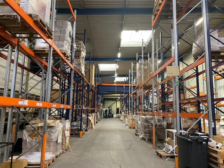 Industrial in Torcy for lease - Interior Photo - Image 2 of 9