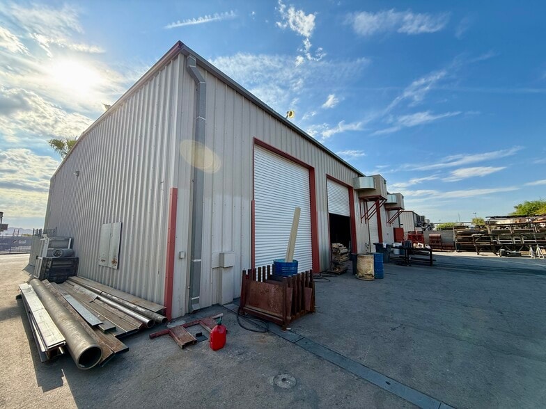 3845 Rockbottom St, North Las Vegas, NV for lease - Building Photo - Image 2 of 7