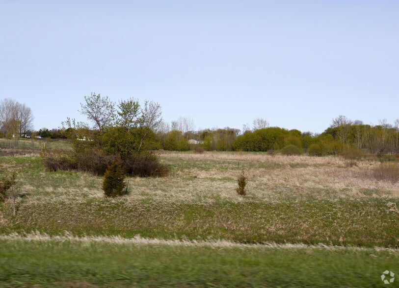 NE 18th St, Willmar, MN for sale - Primary Photo - Image 1 of 2