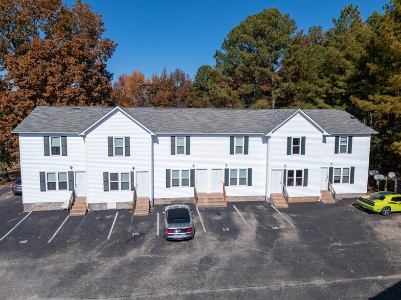 Lexington Multifamily Portfolio portefeuille de 2 propriétés à vendre sur LoopNet.ca - Photo du bâtiment - Image 3 de 34